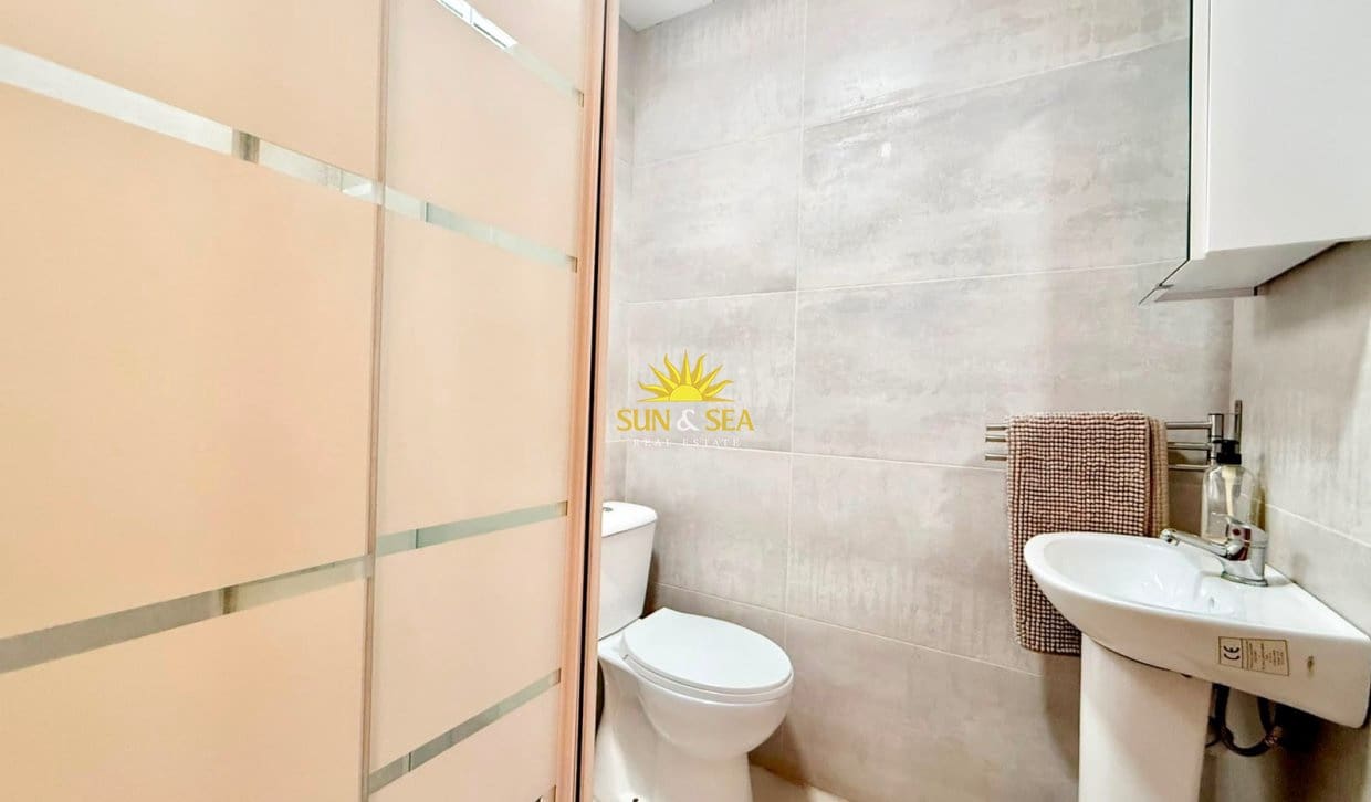1 makuuhuone Huoneisto vuokrattavana paikassa Santa Pola - 950 € (Ref: 9961190)