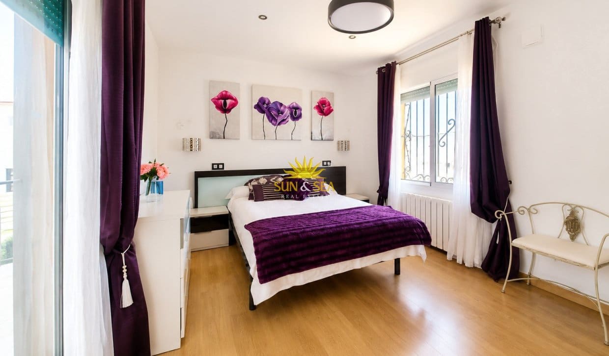 6 camera da letto Casa in vendita in Orihuela Costa con piscina garage - 280.000 € (Rif: 9961527)