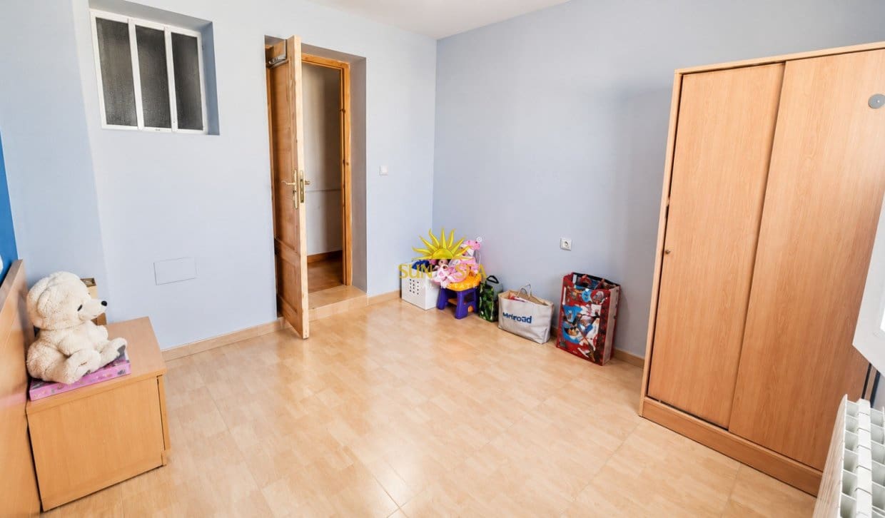 6 camera da letto Casa in vendita in Orihuela Costa con piscina garage - 280.000 € (Rif: 9961527)