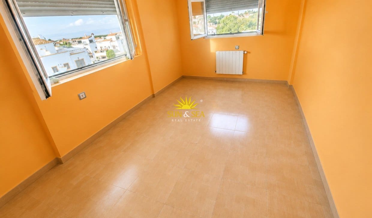 6 camera da letto Casa in vendita in Orihuela Costa con piscina garage - 280.000 € (Rif: 9961527)
