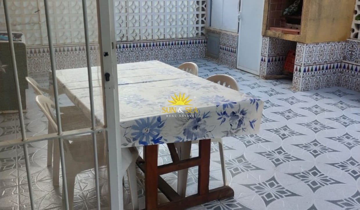 3 bedroom Semi-detached Villa for rent in Los Alcazares with garage - € 900 (Ref: 9961714)