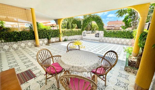 3 slaapkamer Halfvrijstaande villa te huur in Los Narejos - Punta Calera, Los Alcázares met garage - € 900 (Ref: 9961714)
