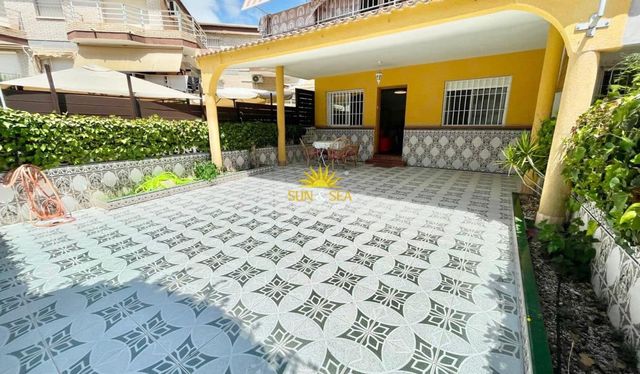 3 slaapkamer Halfvrijstaande villa te huur in Los Narejos - Punta Calera, Los Alcázares met garage - € 900 (Ref: 9961714)