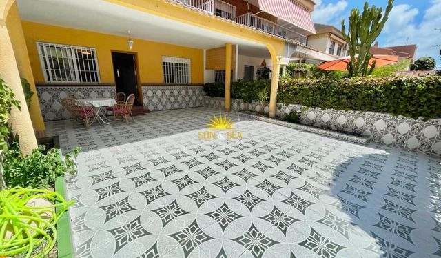 3 slaapkamer Halfvrijstaande villa te huur in Los Narejos - Punta Calera, Los Alcázares met garage - € 900 (Ref: 9961714)