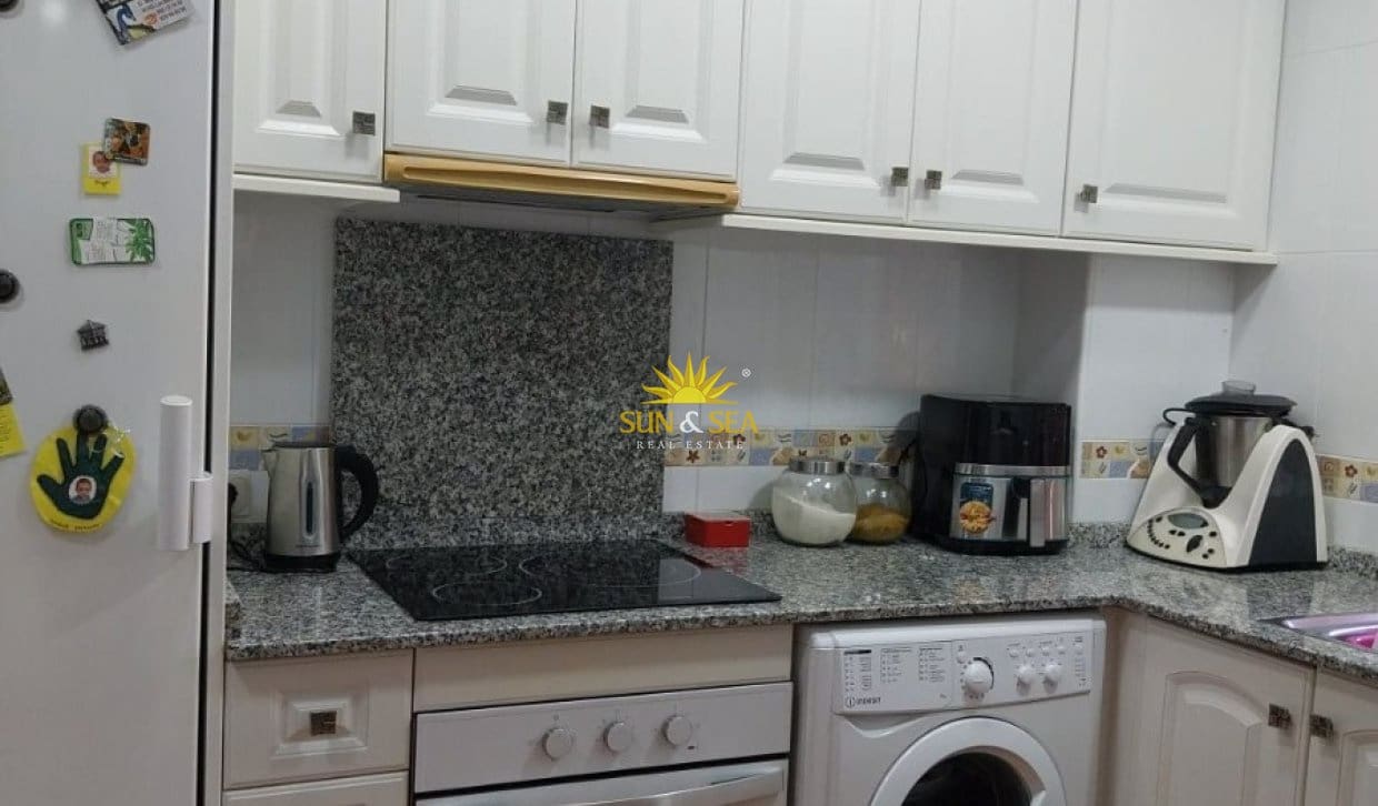 2 makuuhuone Huoneisto lomavuokrausta paikassa Mar de Cristal mukana uima-altaan - 700 € (Ref: 9961715)