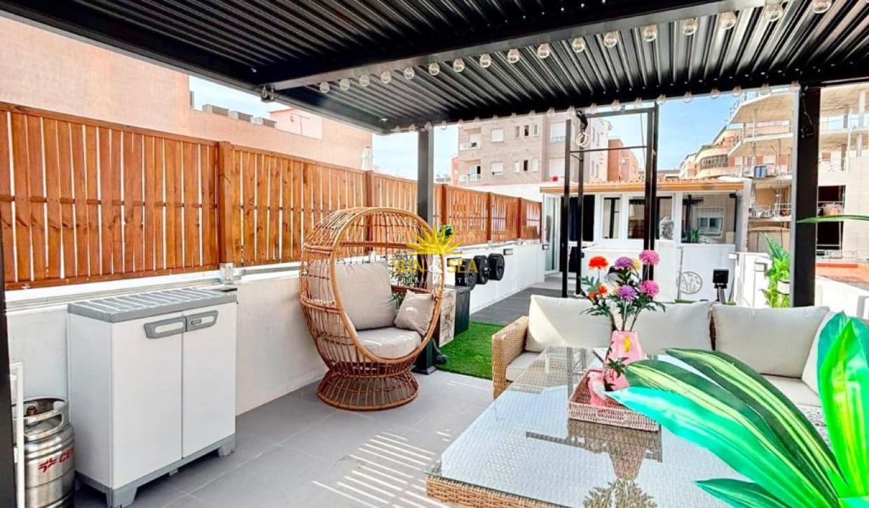 4 soverom Leilighet til salgs i Torrevieja - € 359 000 (Ref: 9961716)