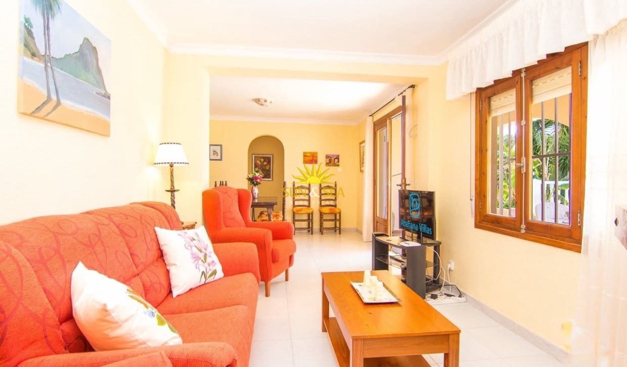 4 bedroom Villa for rent in Benissa with pool - € 2,900 (Ref: 9965698)