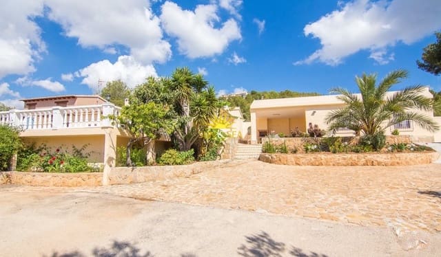 4 bedroom Villa for rent in Benissa with pool - € 2,900 (Ref: 9965698)