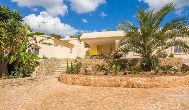 4 bedroom Villa for rent in Benissa with pool - € 2,900 (Ref: 9965698)