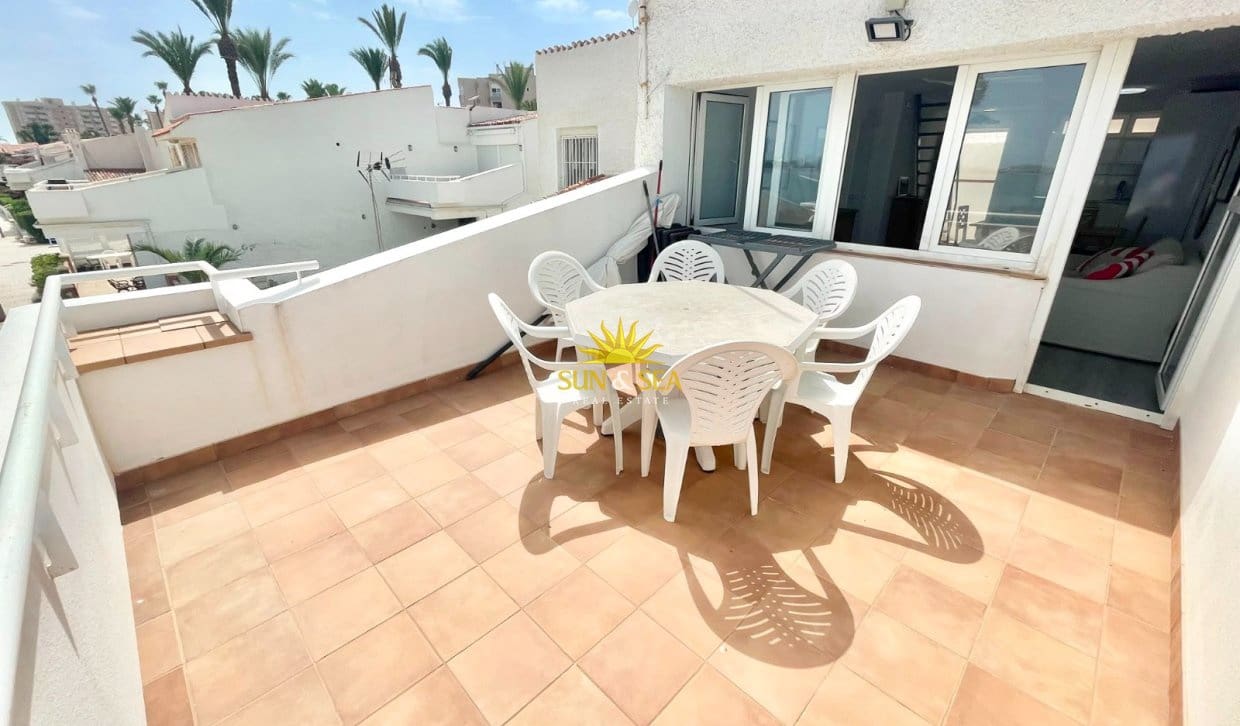 3 bedroom Apartment for rent in Playa Honda with pool garage - € 1,000 (Ref: 9965807)
