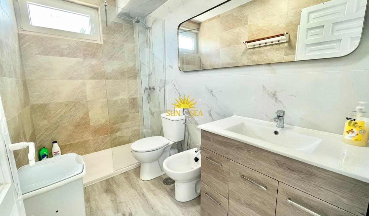 3 bedroom Apartment for rent in Playa Honda with pool garage - € 1,000 (Ref: 9965807)