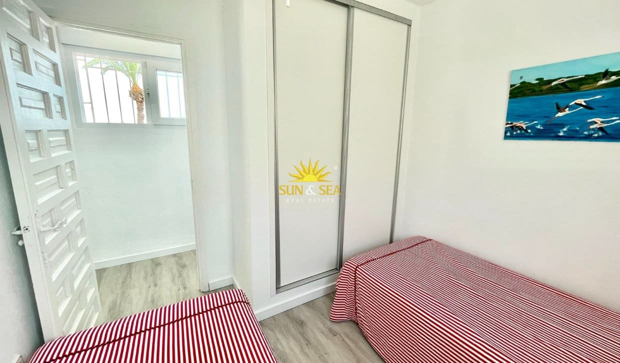 3 bedroom Apartment for rent in Playa Honda with pool garage - € 1,000 (Ref: 9965807)