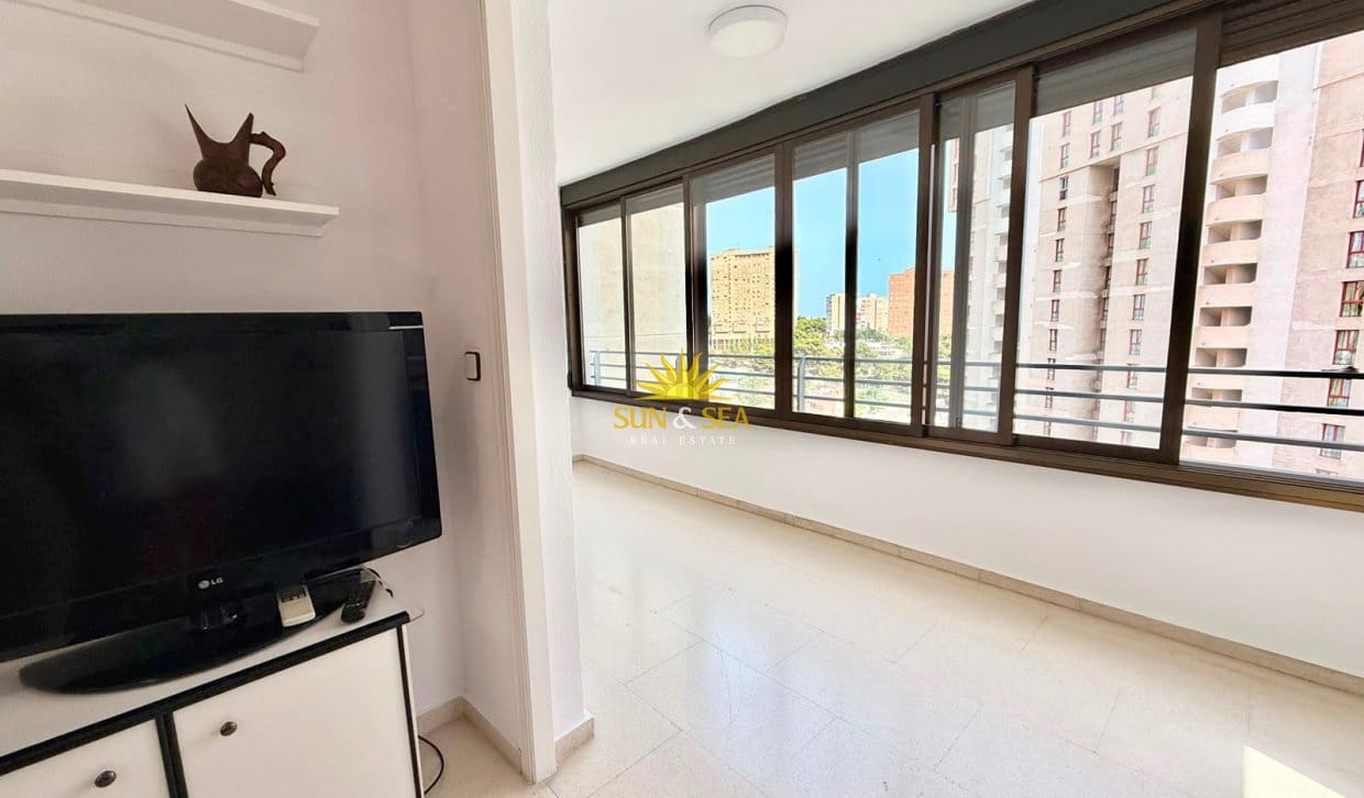 2 bedroom Apartment for rent in Finestrat with pool garage - € 1,350 (Ref: 9965808)