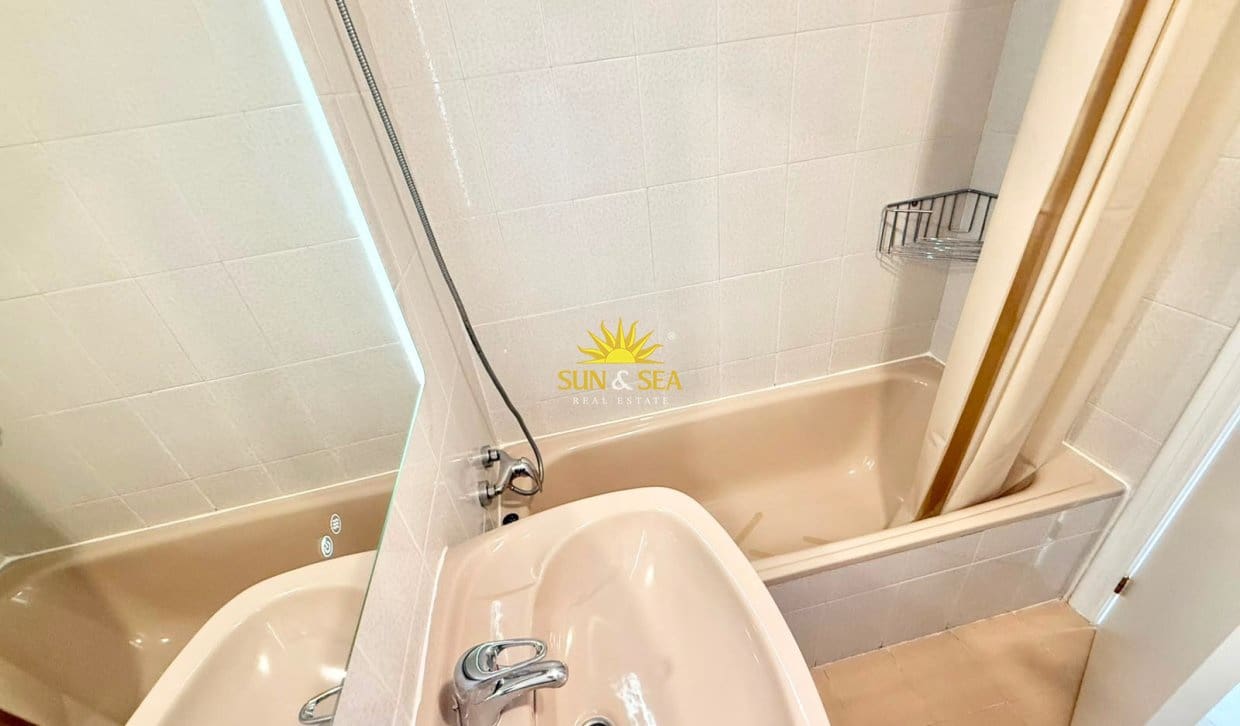 2 bedroom Apartment for rent in Finestrat with pool garage - € 1,350 (Ref: 9965808)