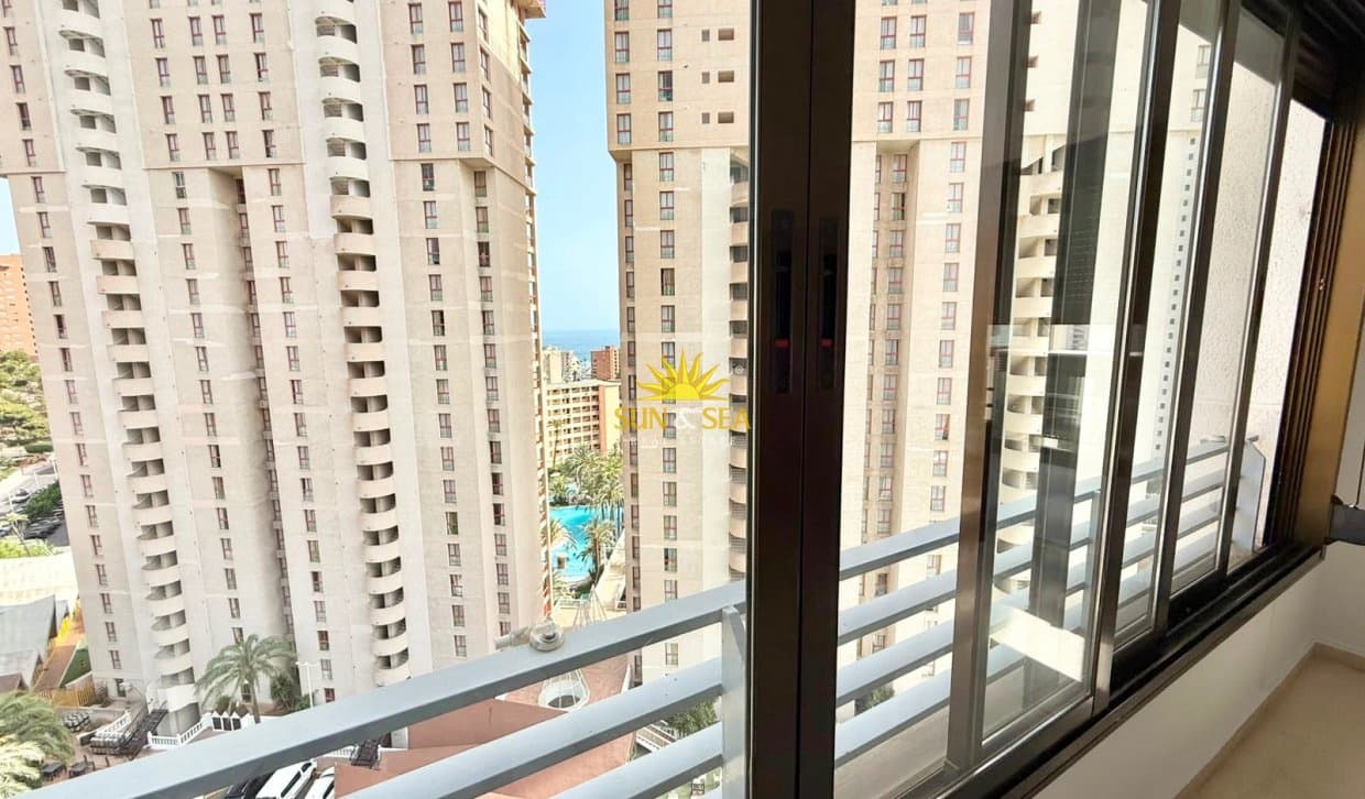 2 bedroom Apartment for rent in Finestrat with pool garage - € 1,350 (Ref: 9965808)