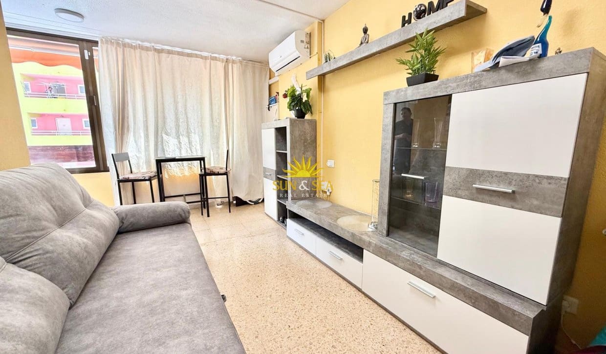1 sovrum Lägenhet att hyra i Benidorm med pool garage - 825 € (Ref: 9965809)