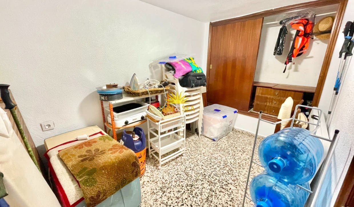 Villa/Maison de 4 chambres à louer à Los Alcazares avec garage - 2 200 € (Ref: 9965897)