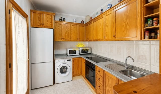 3 makuuhuone Huoneisto vuokrattavana paikassa Los Altos mukana uima-altaan - 1 200 € (Ref: 9965941)