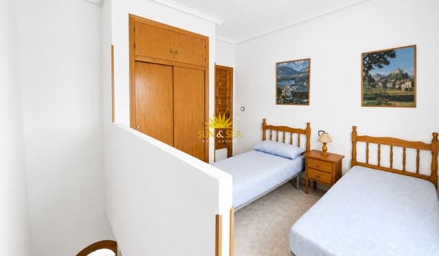 3 makuuhuone Huoneisto vuokrattavana paikassa Los Altos mukana uima-altaan - 1 200 € (Ref: 9965941)