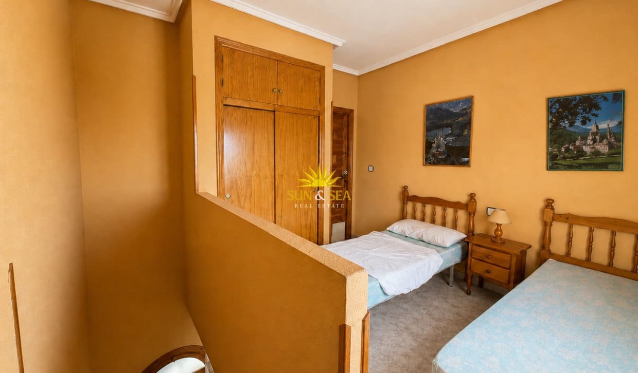 3 bedroom Apartment for rent in Los Altos with pool - € 1,000 (Ref: 9965941)
