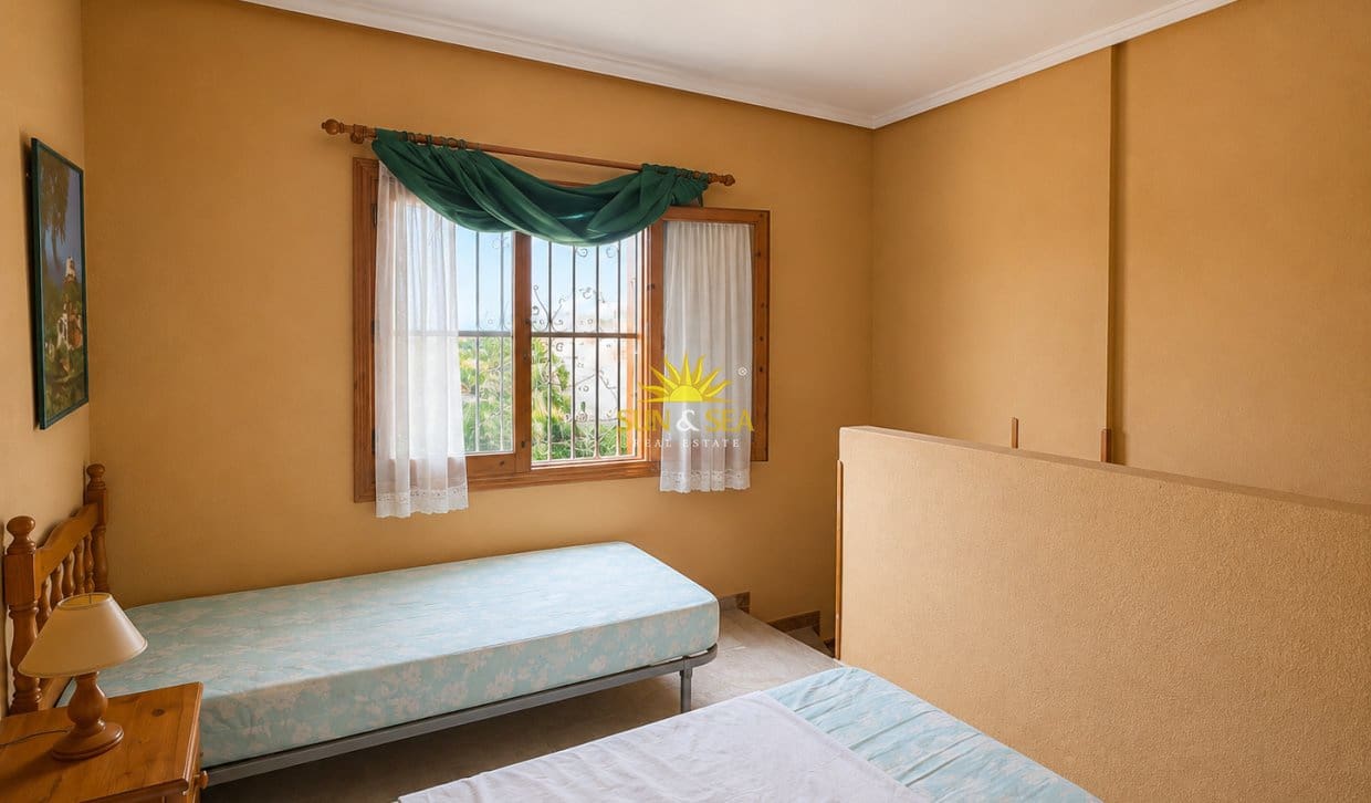 3 bedroom Apartment for rent in Los Altos with pool - € 1,000 (Ref: 9965941)