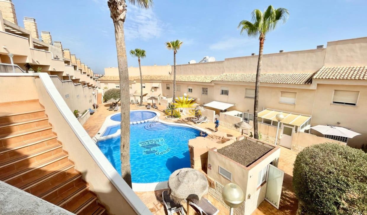 3 soveværelse Lejlighed til leje i Cabo de Palos med swimmingpool garage - € 900 (Ref: 9968855)