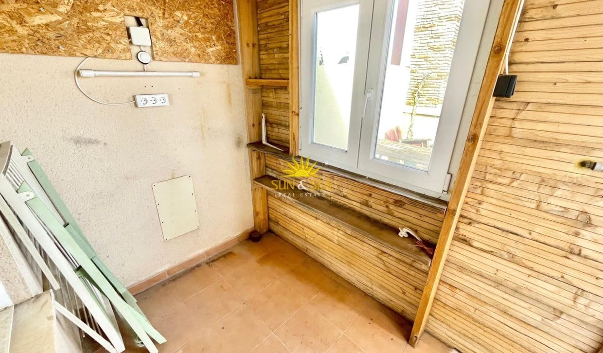 3 soveværelse Lejlighed til leje i Cabo de Palos med swimmingpool garage - € 900 (Ref: 9968855)