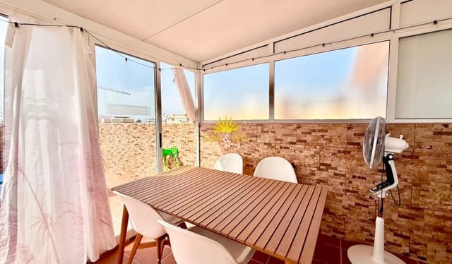 2 soveværelse Penthouse til leje i Parque Acuático - Sector 25, Torrevieja med swimmingpool garage - € 950 (Ref: 9970872)