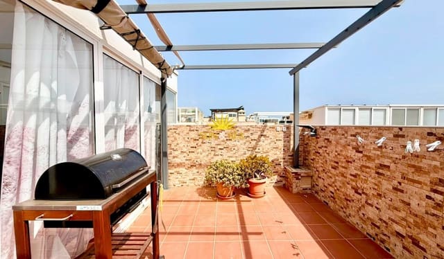 2 soveværelse Penthouse til leje i Parque Acuático - Sector 25, Torrevieja med swimmingpool garage - € 950 (Ref: 9970872)