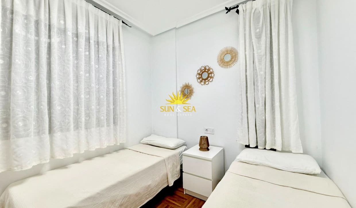 2 bedroom Townhouse for holiday rental in Aguas Nuevas with garage - € 900 (Ref: 9972254)