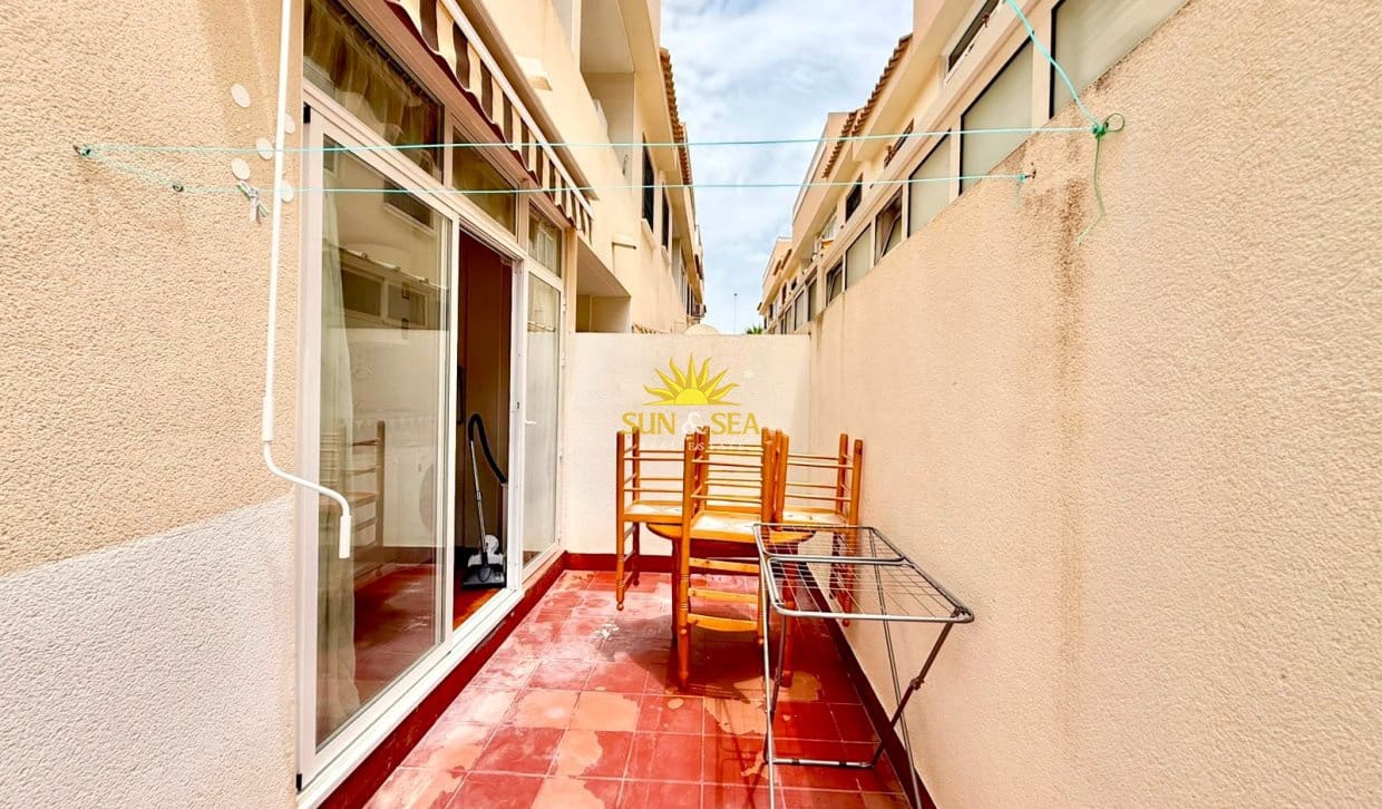 2 bedroom Townhouse for holiday rental in Aguas Nuevas with garage - € 900 (Ref: 9972254)