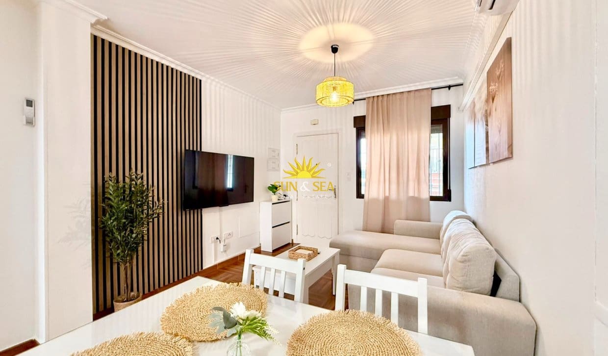2 bedroom Townhouse for holiday rental in Aguas Nuevas with garage - € 900 (Ref: 9972254)
