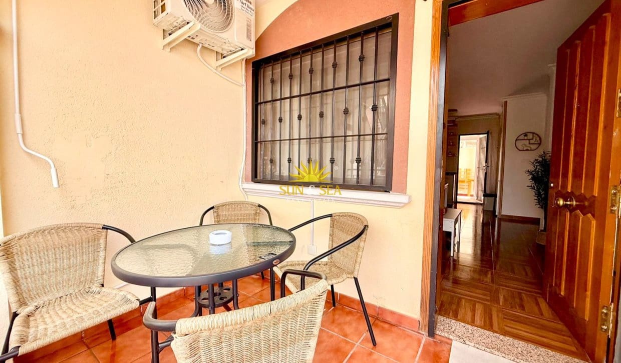 2 bedroom Townhouse for holiday rental in Aguas Nuevas with garage - € 900 (Ref: 9972254)