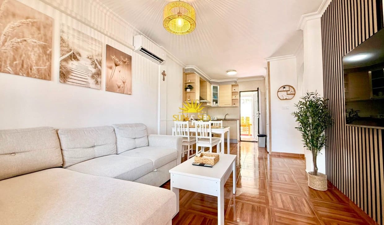 2 bedroom Townhouse for holiday rental in Aguas Nuevas with garage - € 900 (Ref: 9972254)