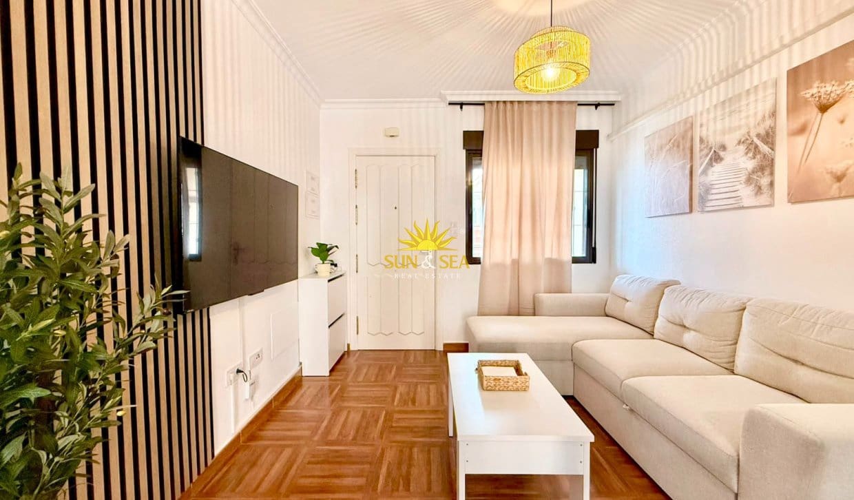 2 bedroom Townhouse for holiday rental in Aguas Nuevas with garage - € 900 (Ref: 9972254)