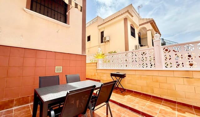 2 sovrum Hus för semesterbostäder i Aguas Nuevas, Torrevieja med garage - 900 € (Ref: 9972254)