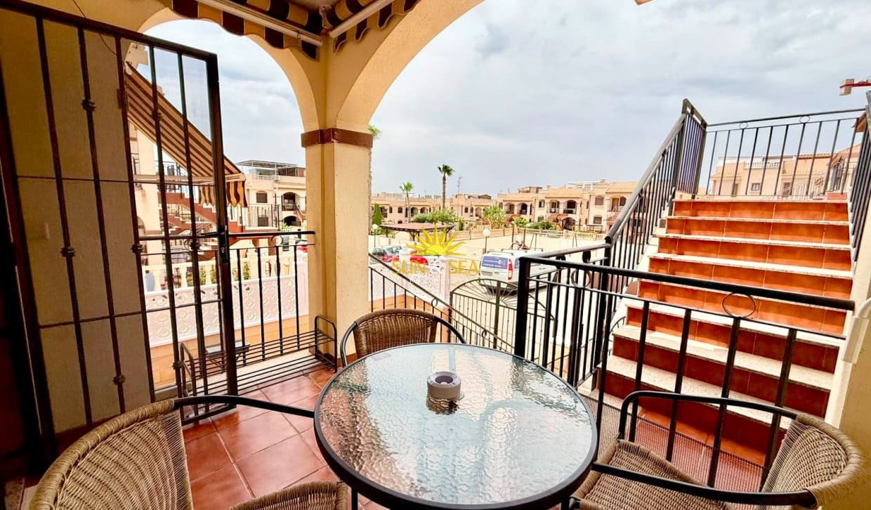 2 bedroom Townhouse for holiday rental in Aguas Nuevas with garage - € 900 (Ref: 9972254)