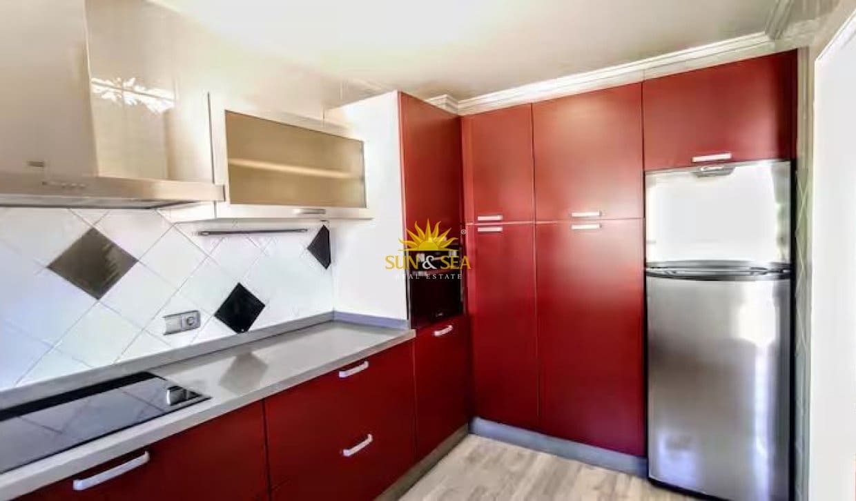 3 bedroom Villa for holiday rental in Torrevieja with pool garage - € 1,800 (Ref: 9973828)