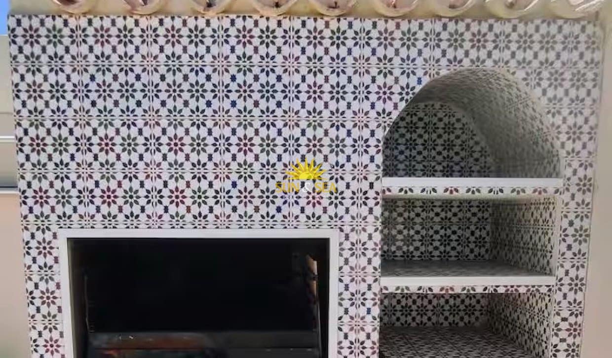 3 bedroom Villa for holiday rental in Torrevieja with pool garage - € 1,800 (Ref: 9973828)
