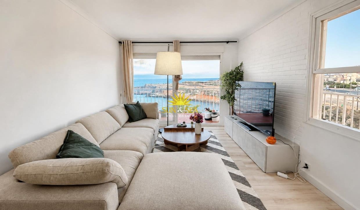 Appartement de 3 chambres à louer à Torrevieja - 1 850 € (Ref: 9973998)