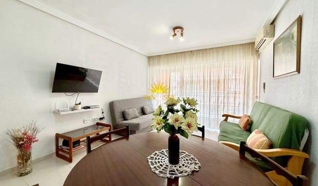 1 soveværelse Lejlighed til leje i Avenida Habaneras - Curva de Palangre, Torrevieja - € 800 (Ref: 9976419)