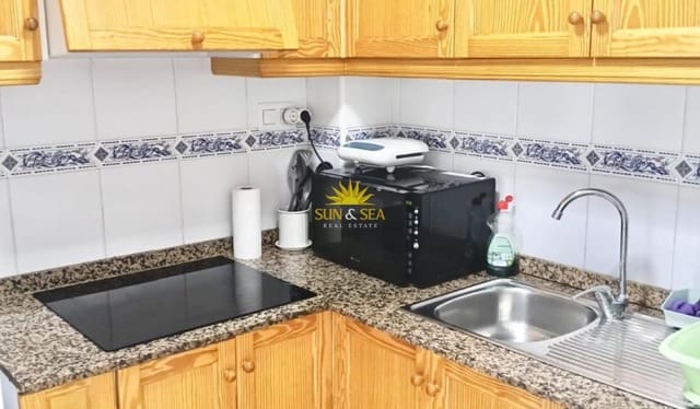 3 soverom Leilighet til leie i El Moncayo - El Pòrtic, Guardamar del Segura med svømmebasseng - € 750 (Ref: 9976420)