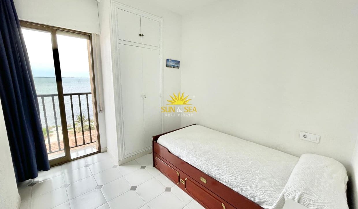 Appartement de 3 chambres de location de vacances à La Manga del Mar Menor - 800 € (Ref: 9977652)