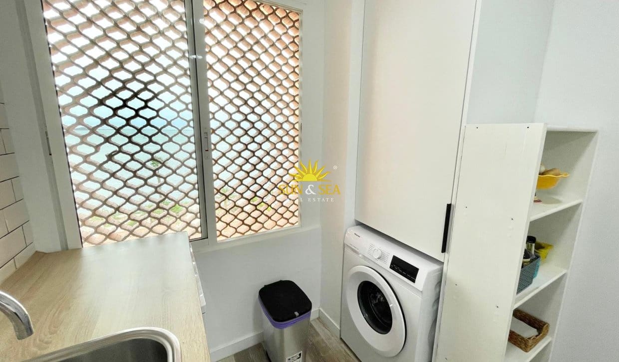 Appartement de 3 chambres de location de vacances à La Manga del Mar Menor - 800 € (Ref: 9977652)