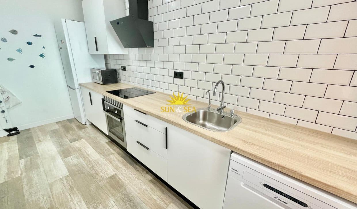 Appartement de 3 chambres de location de vacances à La Manga del Mar Menor - 800 € (Ref: 9977652)