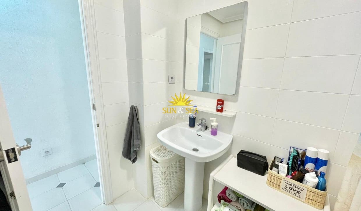 Appartement de 3 chambres de location de vacances à La Manga del Mar Menor - 800 € (Ref: 9977652)