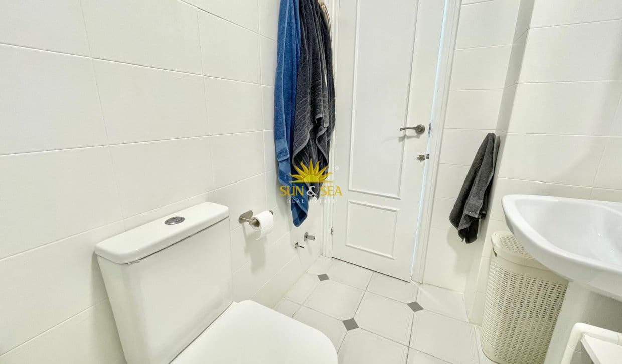 Appartement de 3 chambres de location de vacances à La Manga del Mar Menor - 800 € (Ref: 9977652)