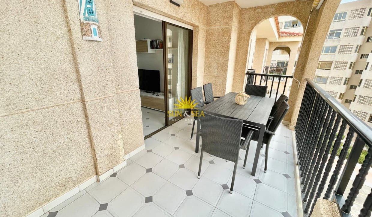 Appartement de 3 chambres de location de vacances à La Manga del Mar Menor - 800 € (Ref: 9977652)