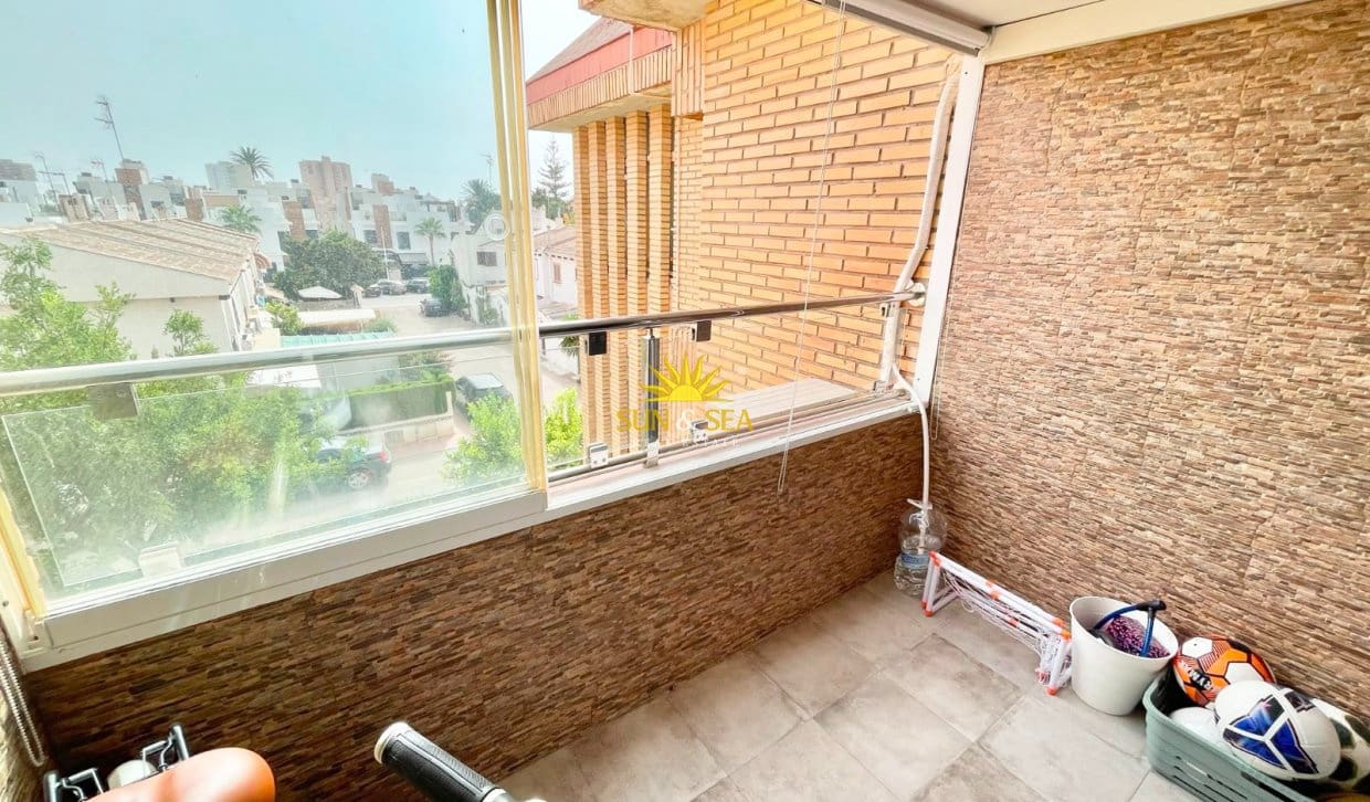 Apartamento de 3 habitaciones en Santiago de la Ribera en alquiler con garaje - 950 € (Ref: 9977653)