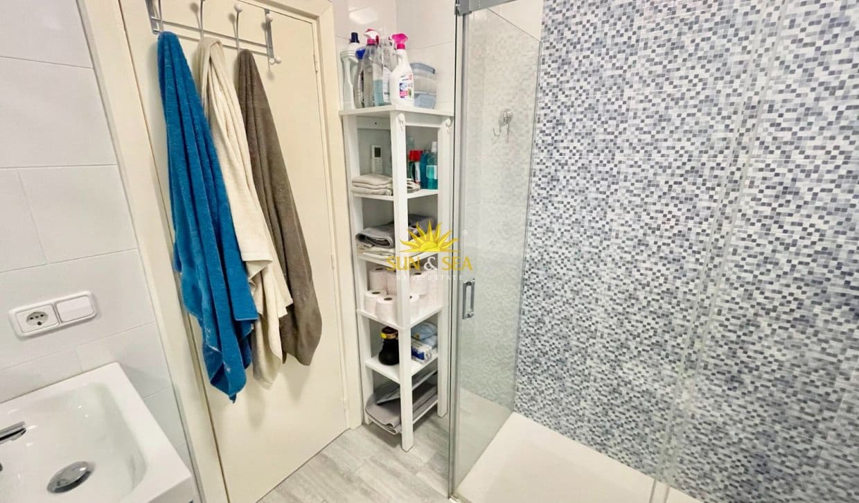 Apartamento de 3 habitaciones en Santiago de la Ribera en alquiler con garaje - 950 € (Ref: 9977653)